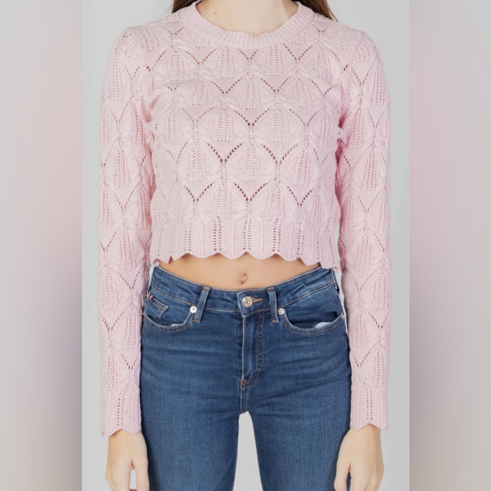 New - Francesca’s Women Soft Pink Open Knit Cropped Sweater